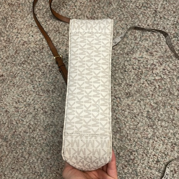 Michael kors logo print crossbody purse - Picture 7 of 11